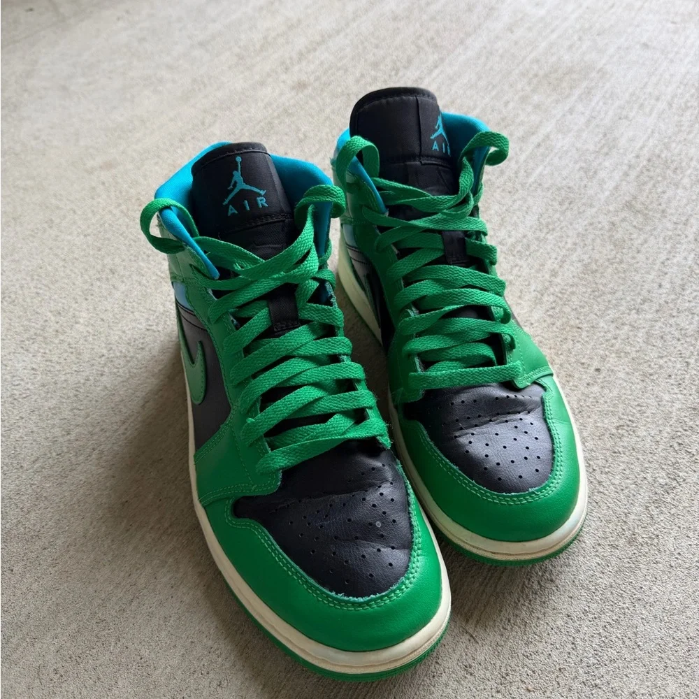 Nike Air Jordan 1 Mid Lucky Green Aquatone Women’s Size 9 Sneakers - Picture 9 of 9
